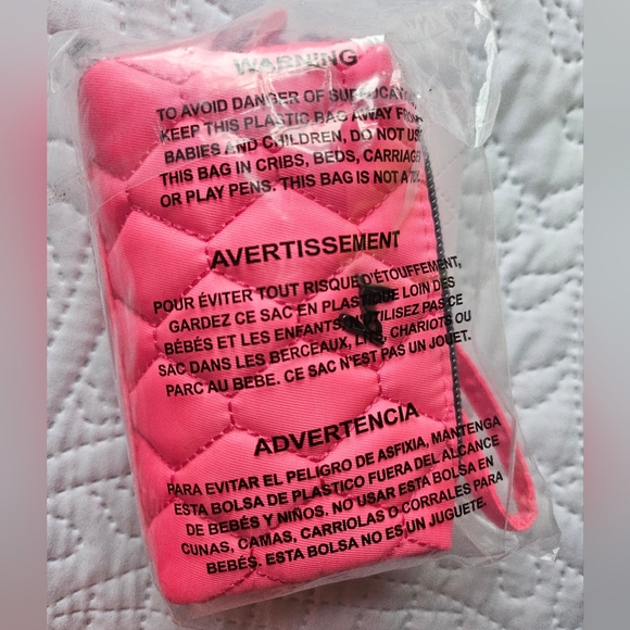 NWT Lug Blimp Wristlet In Magenta (Neon Pink) - Picture 3 of 5